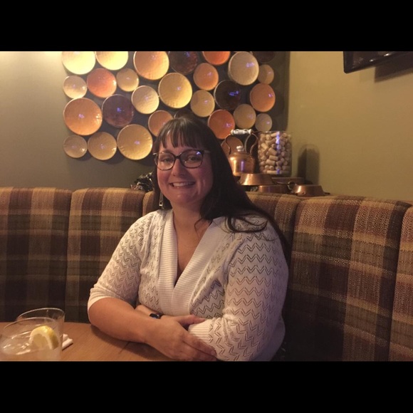 Meet your Posher, Jess - Picture 1 of 1